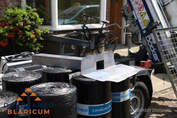 Dakbedekkingsmateriaal en dakgoot onderdelen in Blaricum Dakbedekkingsmateriaal en dakgoot onderdelen in Blaricum